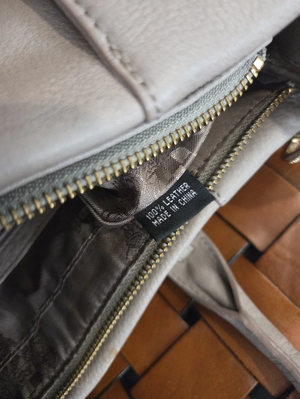 Leather Satchel Handbag in Light Taupe